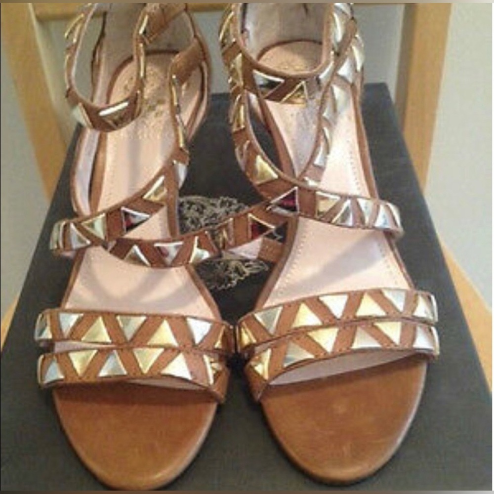 Vince Camuto Brown Sandal Size 5.5
